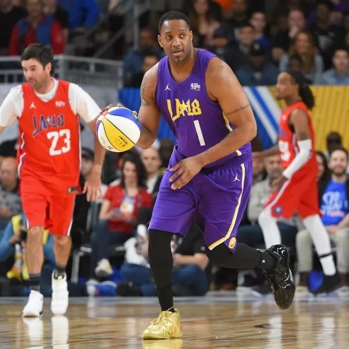 面临着来自 面临着来自