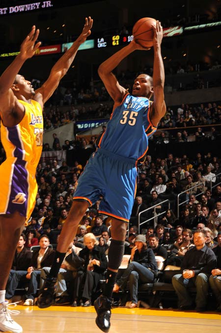 字母哥的直 字母哥的直